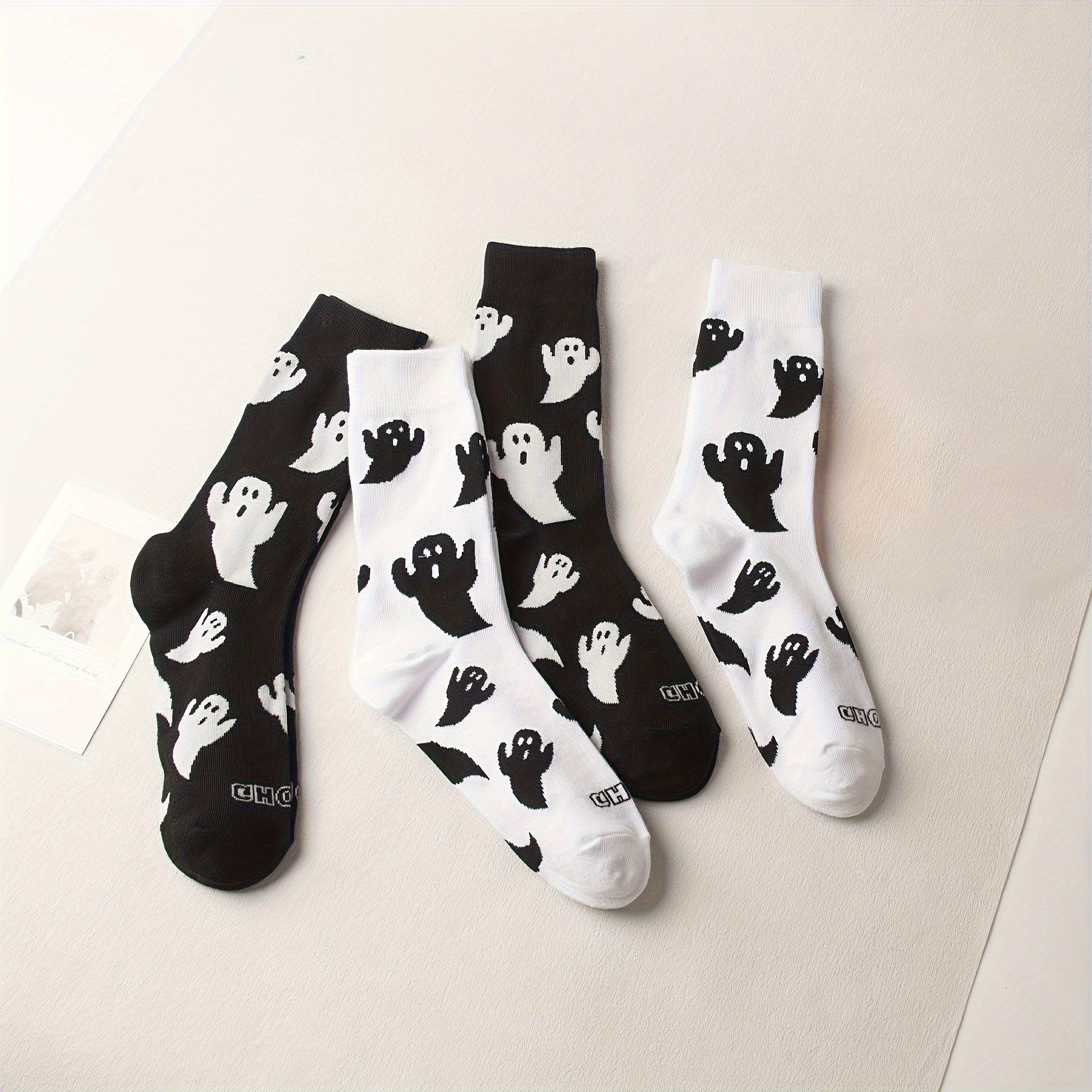 2 Pairs Cartoon Ghost Print Socks Cute Halloween Mid Tube Women's Stockings