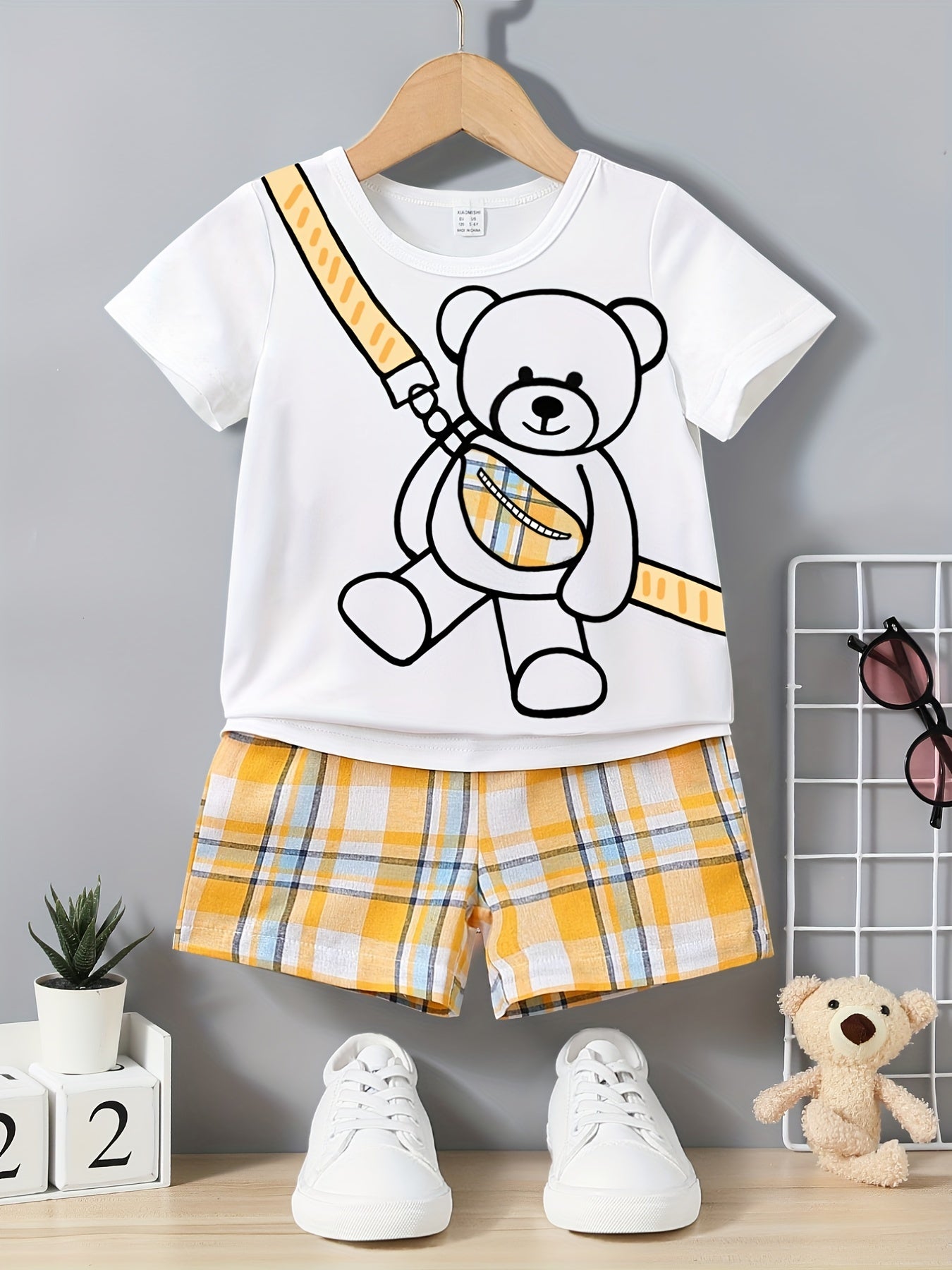 Boy's Bear Graphic Casual Outfit T-Shirt & Plaid Shorts Summer Clothes