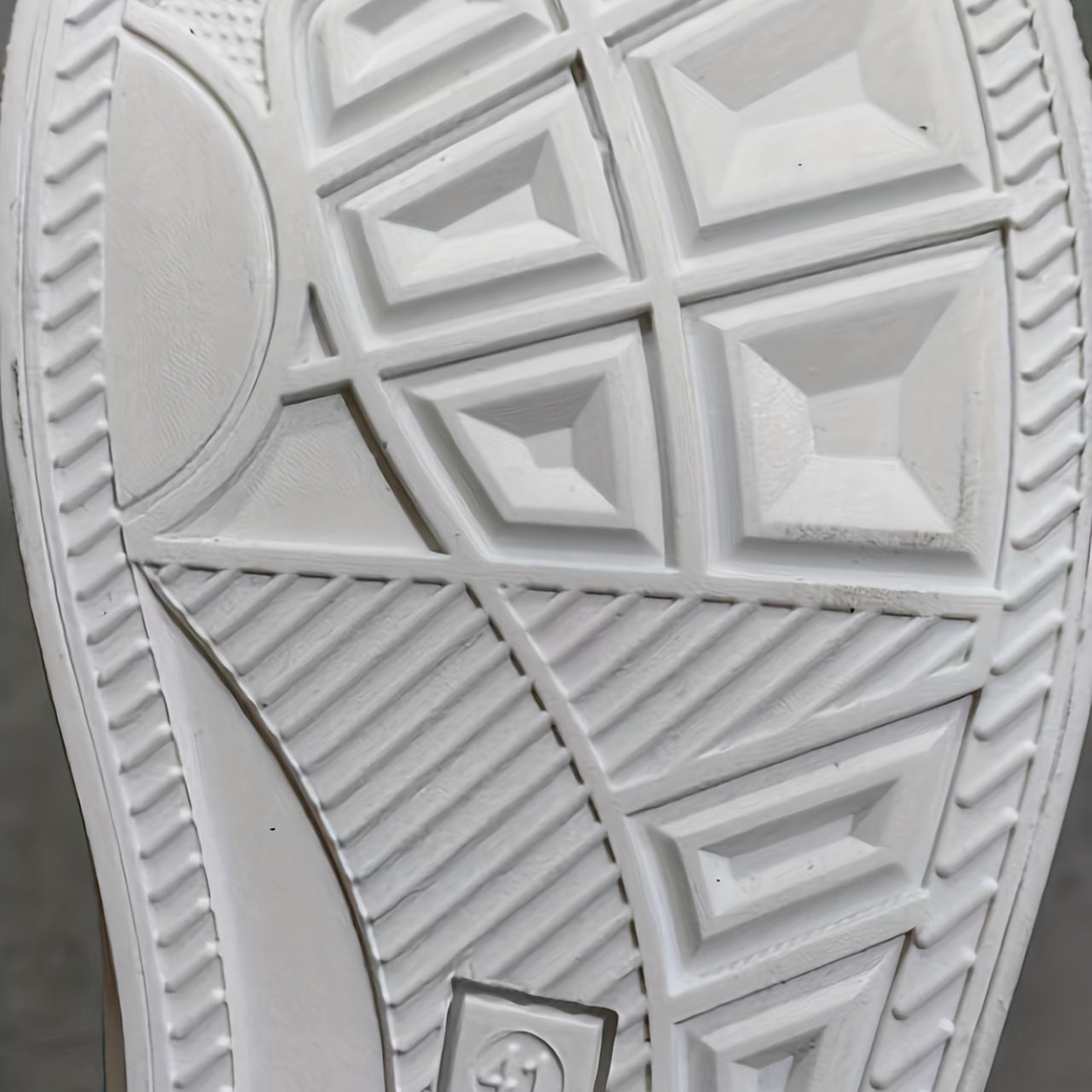 Men's Non Slip Ankle Top Skate Shoes for Youth