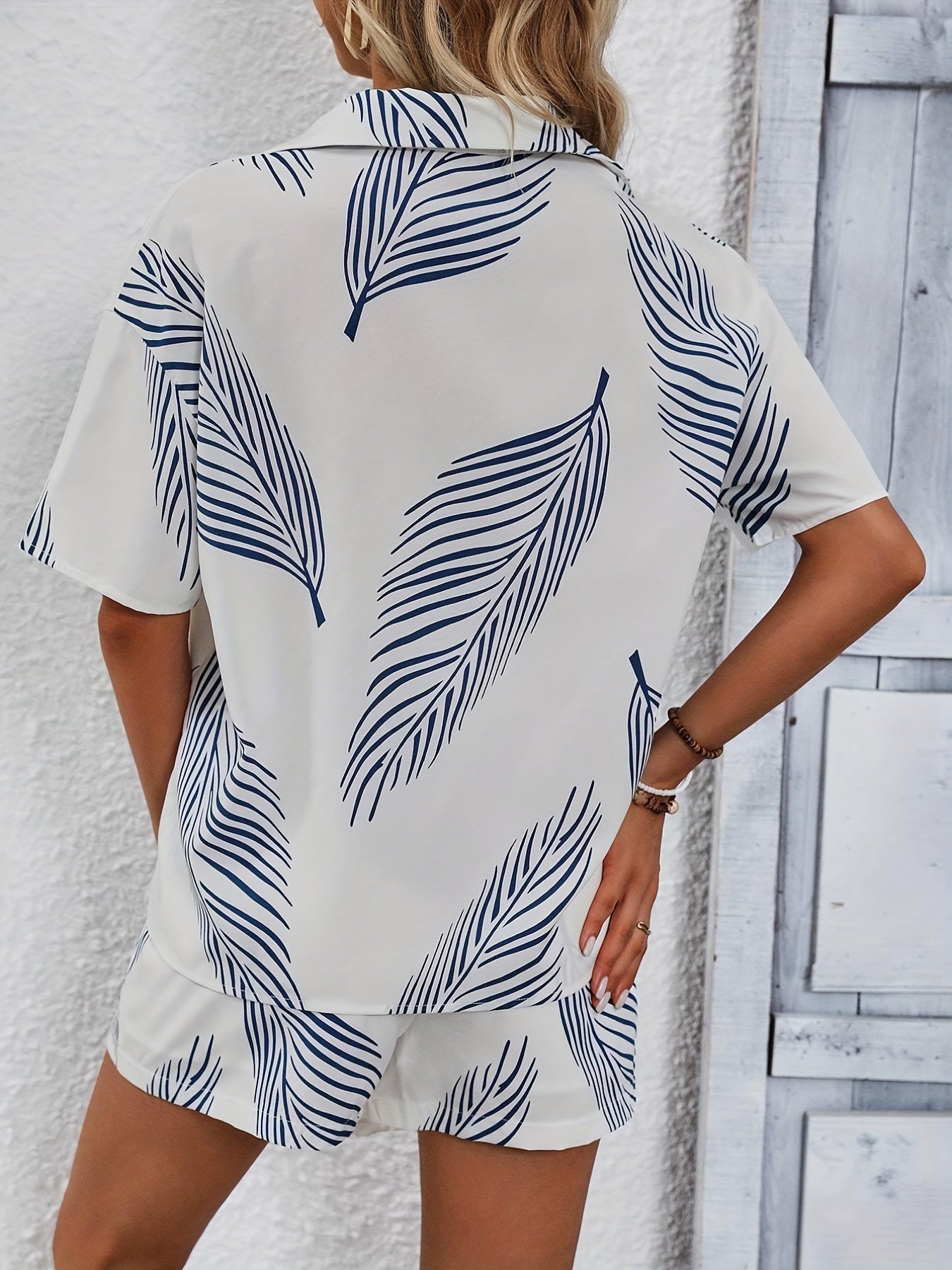 Leaves Print Two Piece Set Casual Short Sleeve Shirt & Shorts