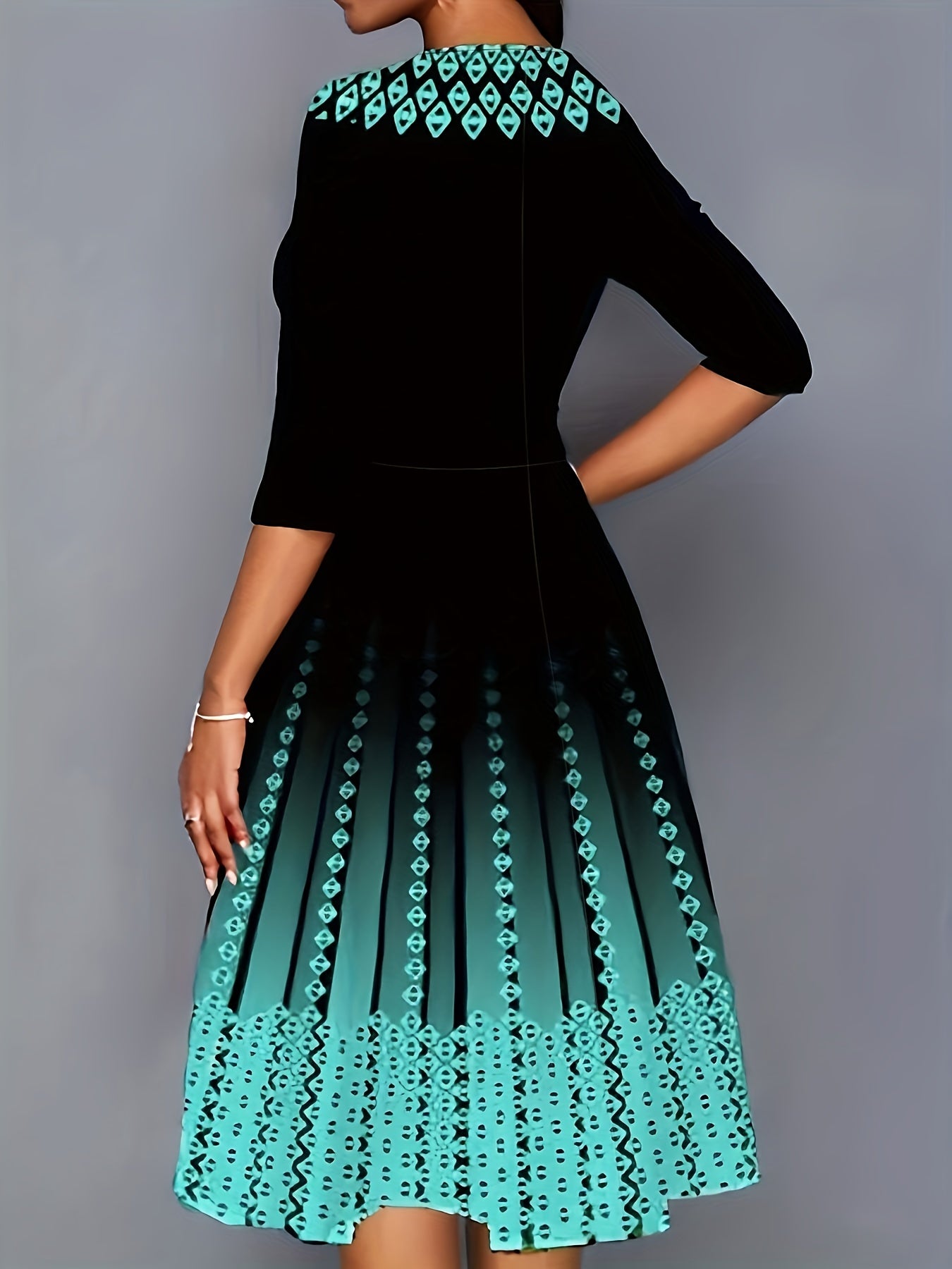 Geometric Print Half Sleeve Round Neck Dress