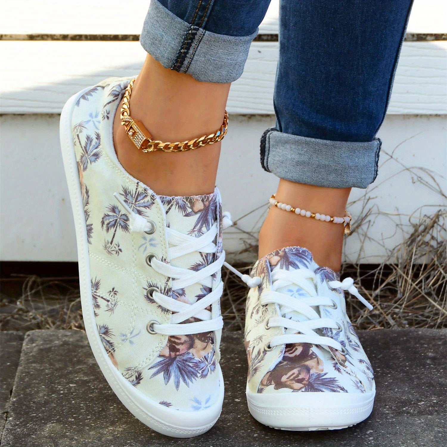 Coconut Tree Print Canvas Shoes Low Top Lace Up Round Toe Casual Shoes