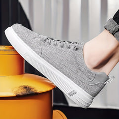 Men's Canvas Lace-up Skate Shoes with Traction