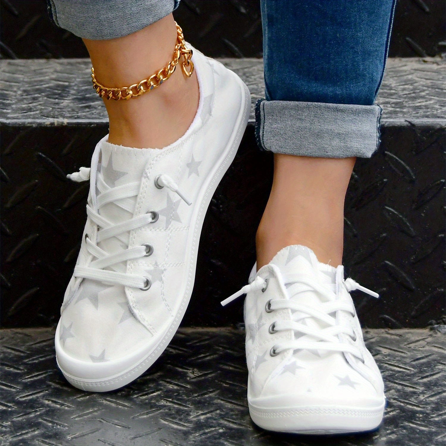 Women's Star Printed Canvas Shoes Casual Lace Up Low Top Sneakers