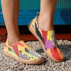 Leopard Printed Flat Shoes Slip On Low Round Toe Casual Canvas Shoes