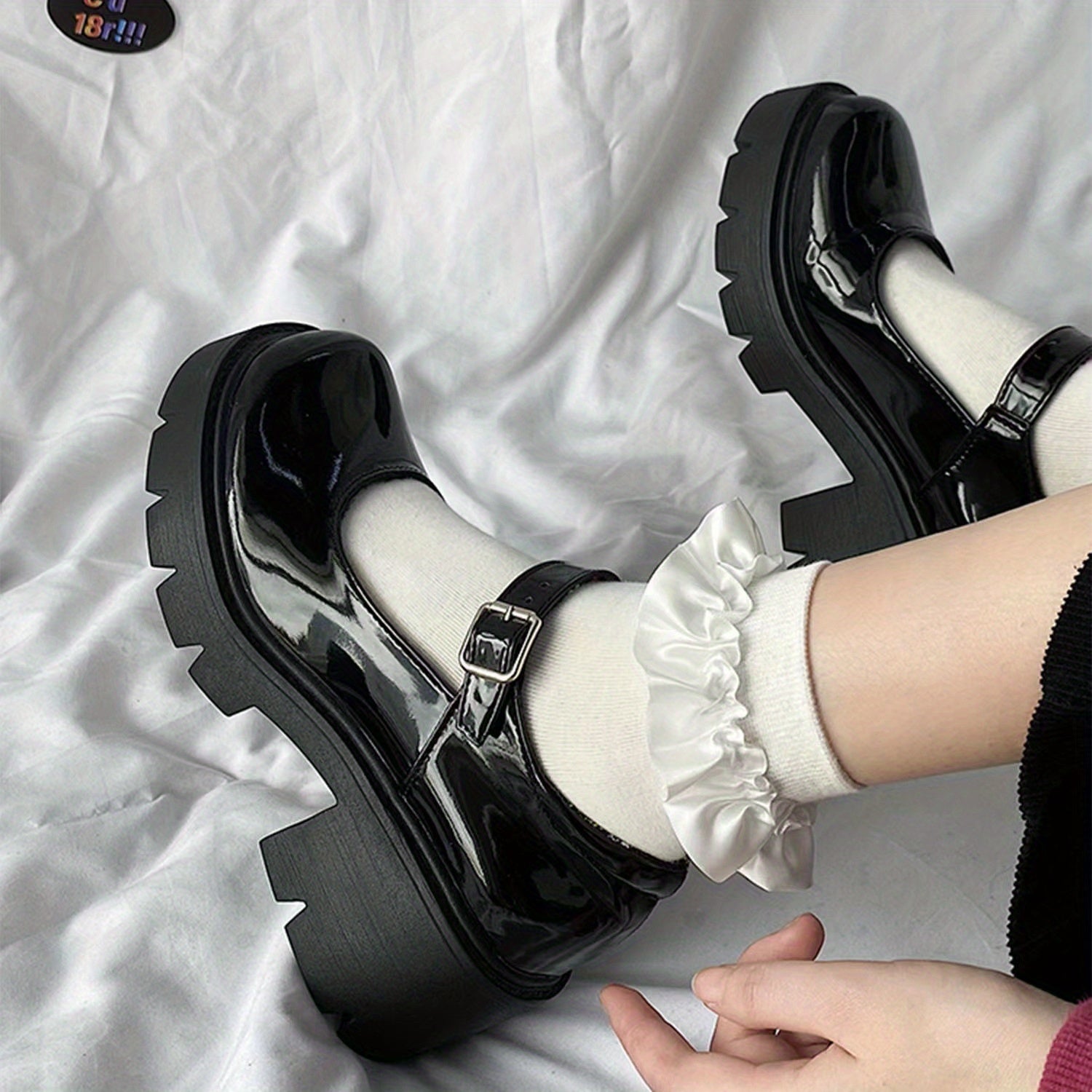 Women's Patent Mary Janes Round Toe Buckle Platform Shoes