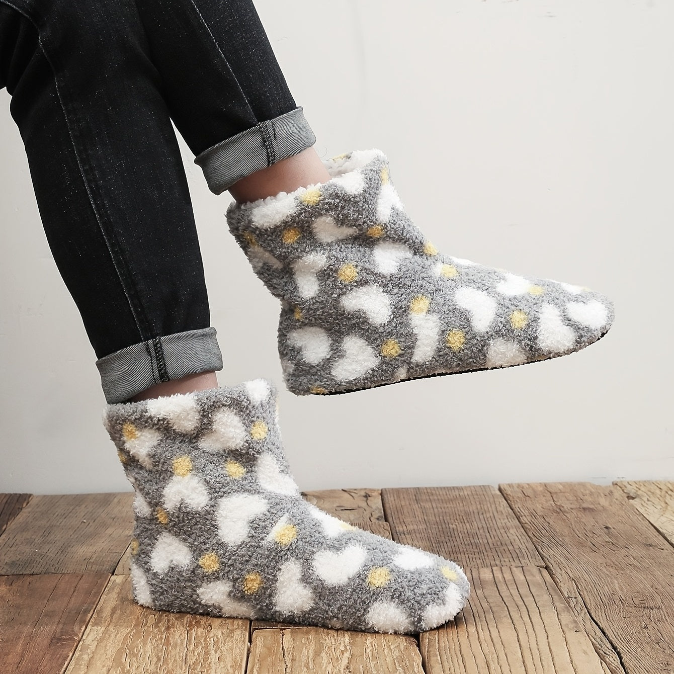 Cozy Heart Pattern House Slippers for Men