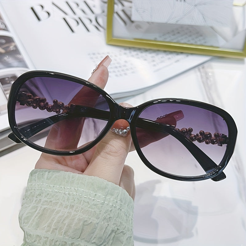 Oval Rhinestone Gradient Sunglasses UV400