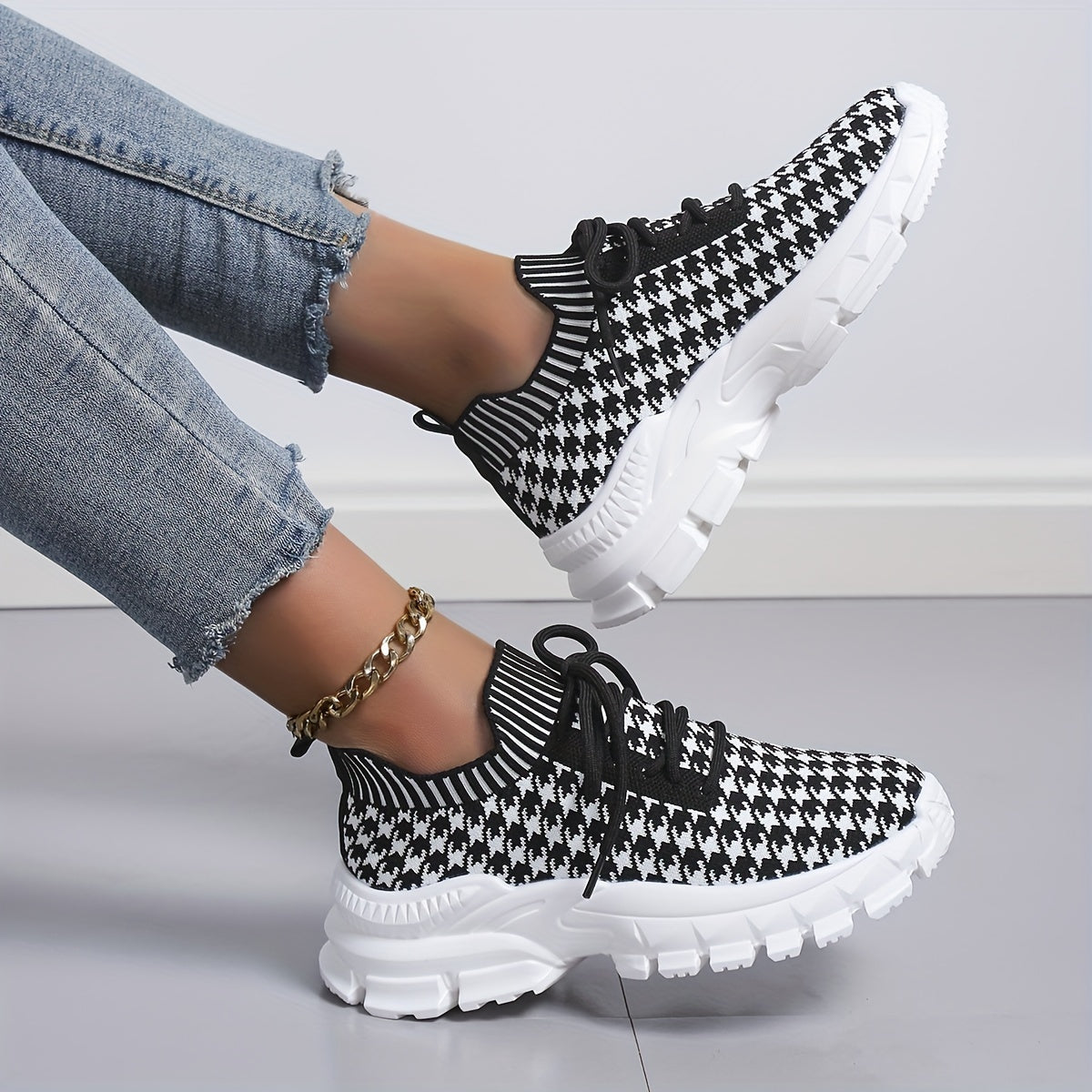 Women's Houndstooth Pattern Lace Athletic Sneakers Non slip Running Shoes