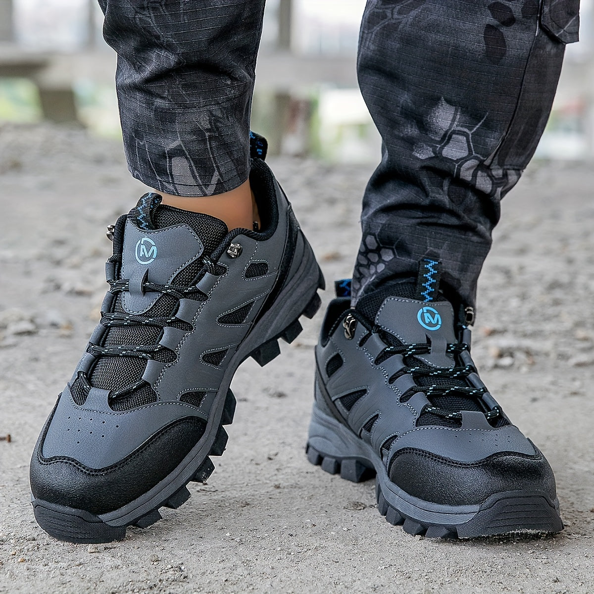 Men's Low Top Hiking Boots Non Slip Lace Up Shoes