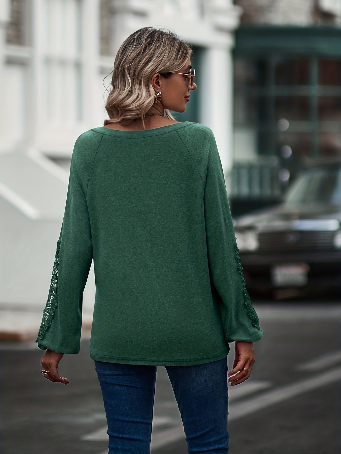 Women's Hollow Out V Neck Lace Panel T-shirt