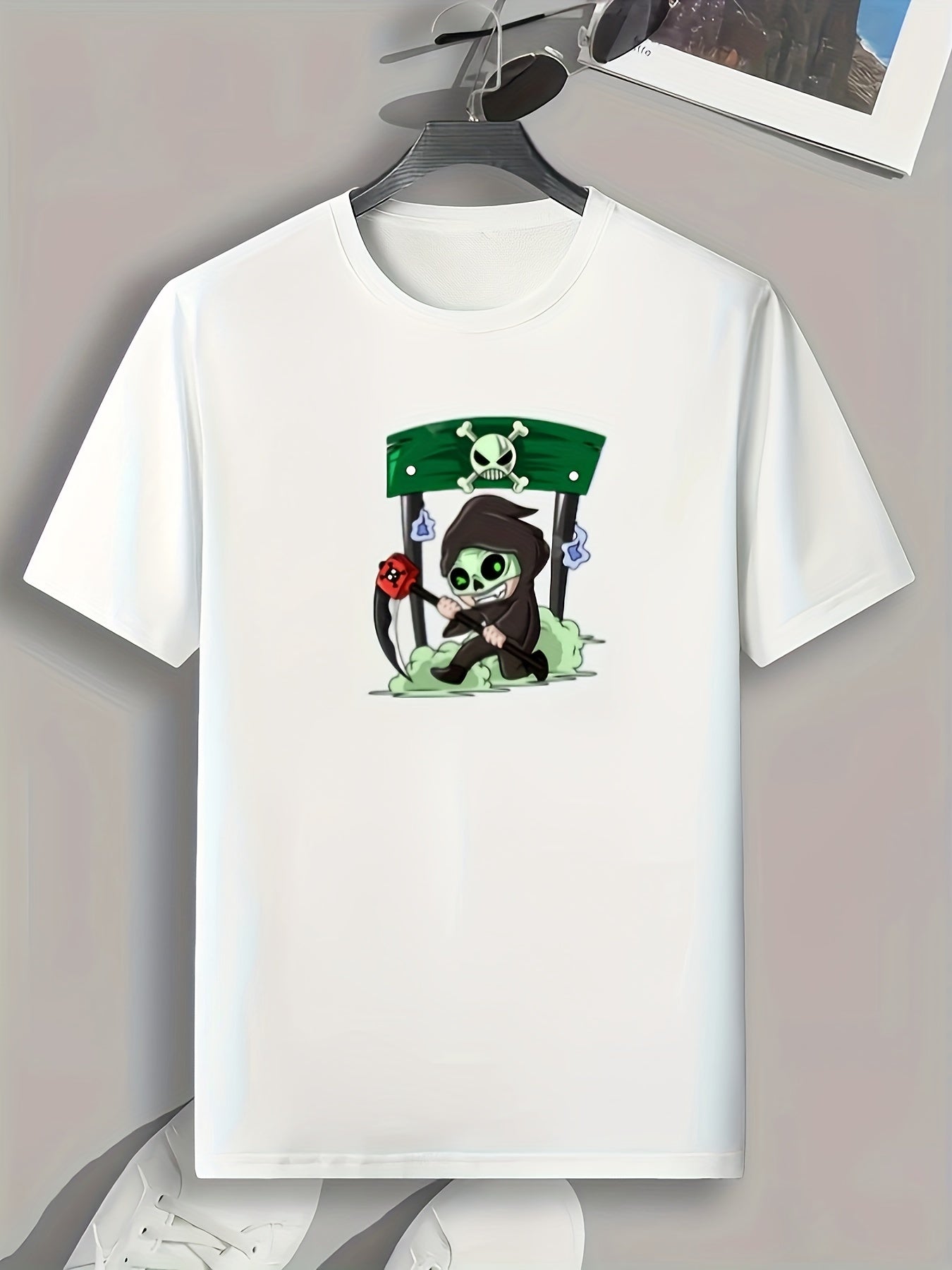 Skeleton Print Men's Graphic T-shirt for Summer