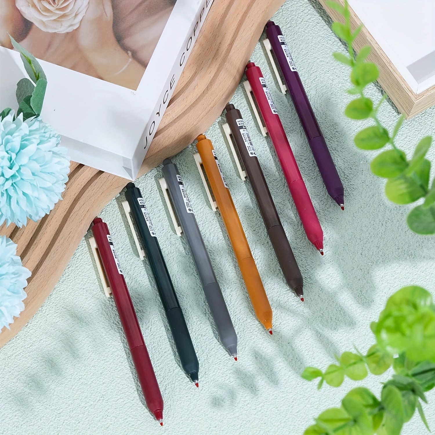 8Pcs Colored Gel Pens Fine Point Smooth Writing Retro Ink