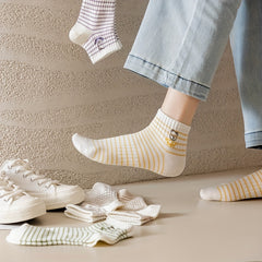 4 Pairs Stripe & Bear Pattern Socks Ribbed Short Socks Women's Stockings