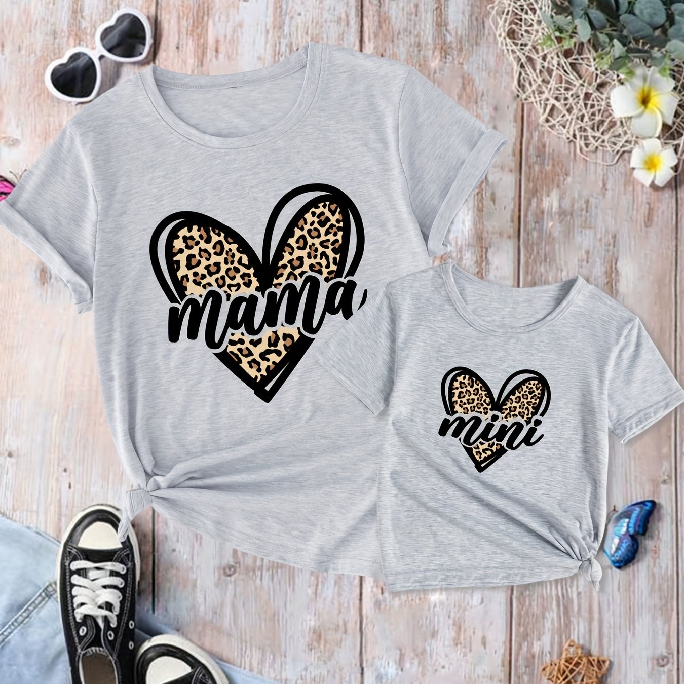 Leopard Heart Print Mama and Mini Matching T Shirt Set for Family Outfits