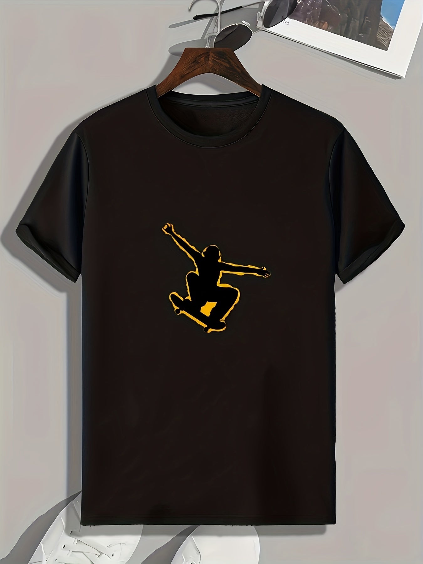 Skateboarding Print Men's Graphic T-shirt for Summer