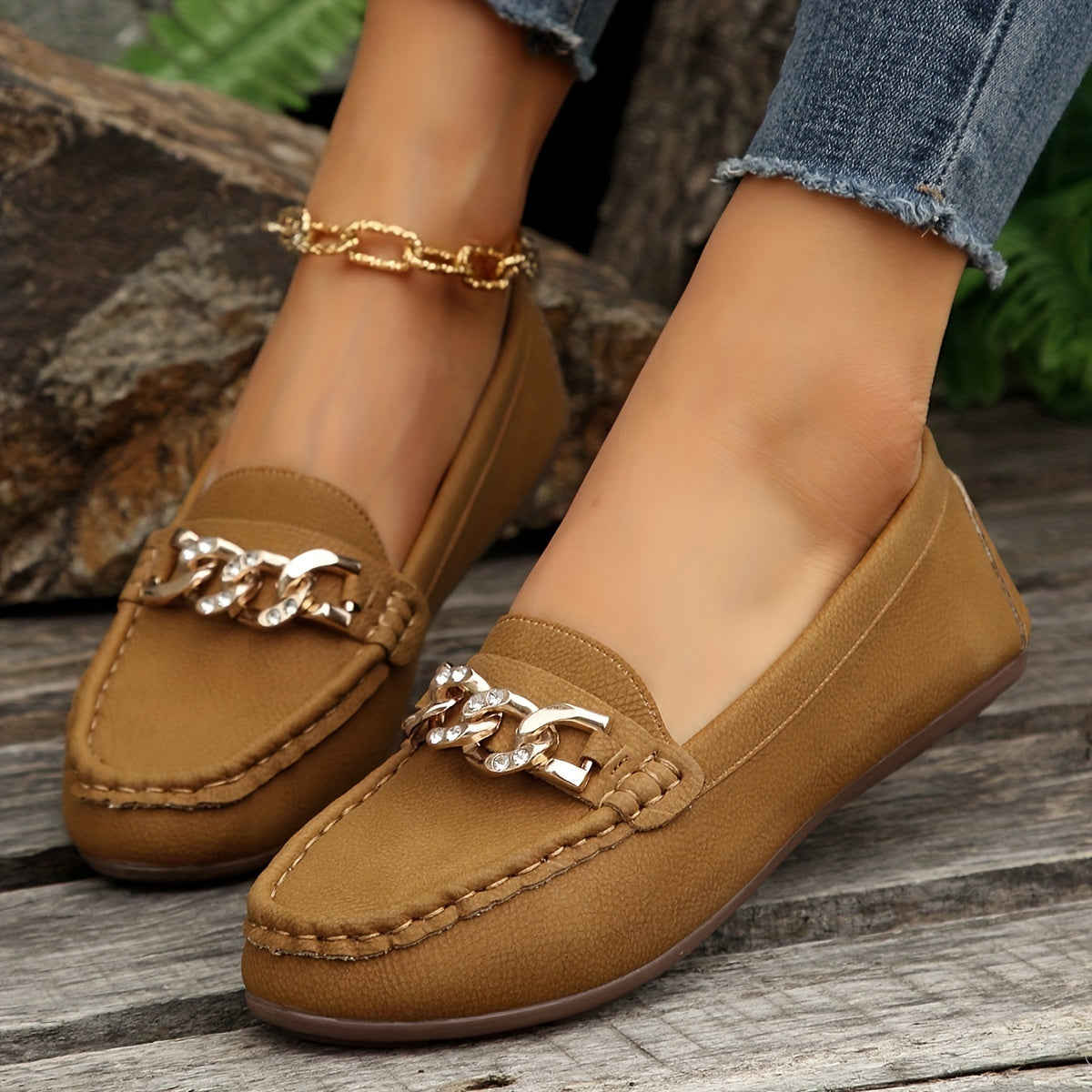 Women's Chain Decor Flat Shoes Slip On Loafers Lightweight Walking Shoes