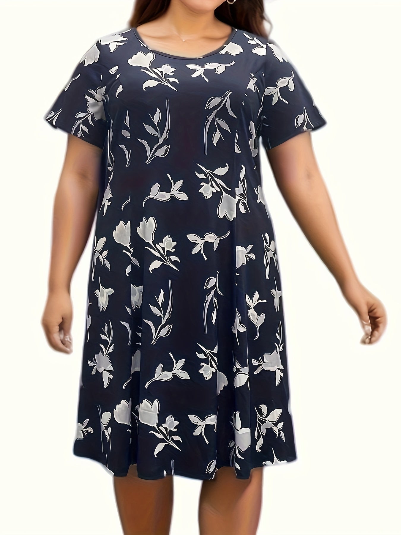 Women's Plus Floral Print Short Sleeve Round Neck Knee Length Dress