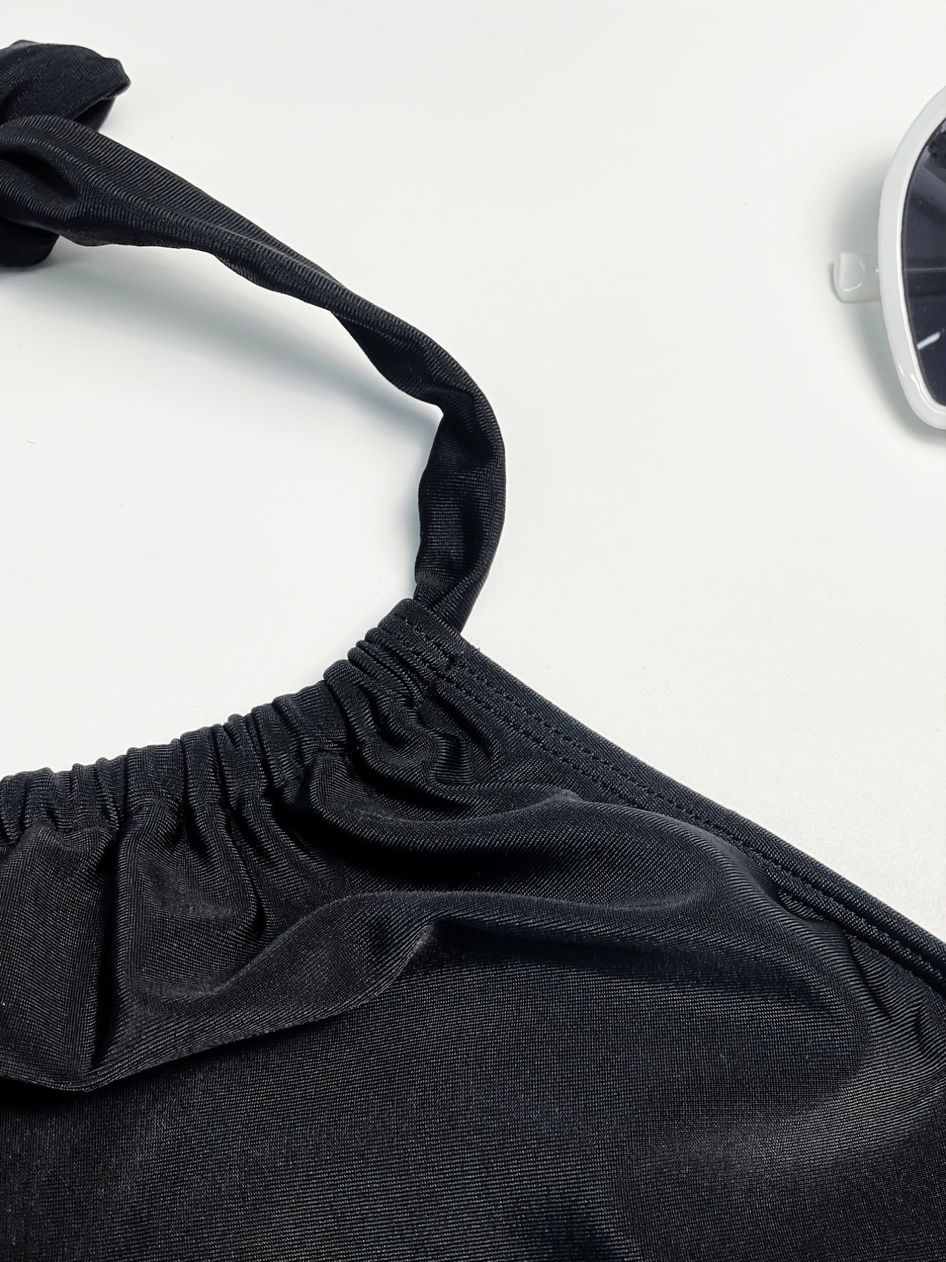 Halter Neck Bikini Top Beachwear Swimsuit Top Women's Swimwear
