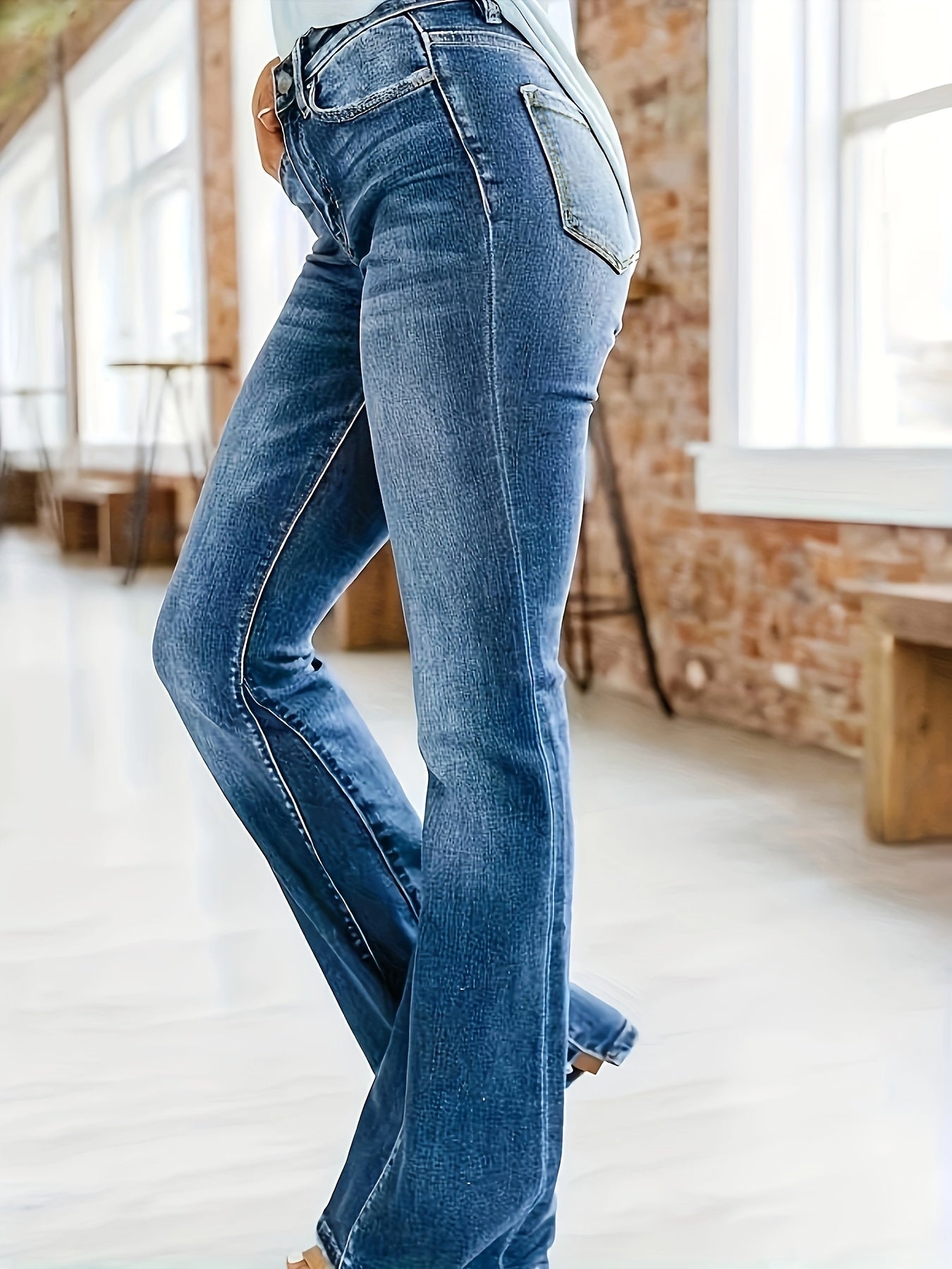 Flared Leg Stretch Washed Jeans