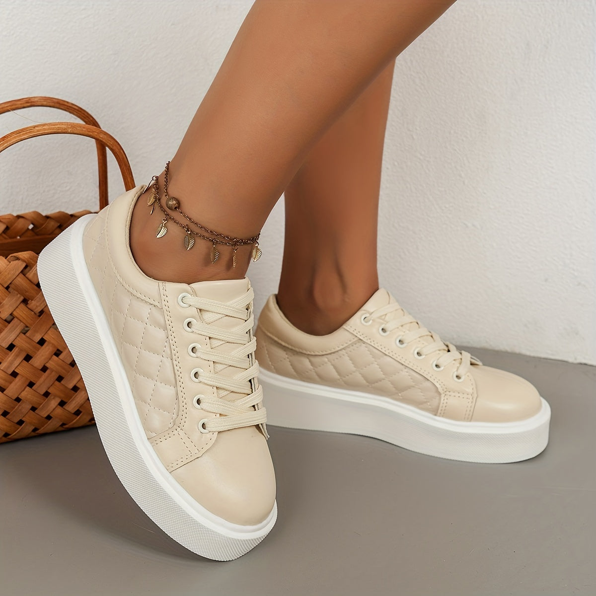 Women's Quilted Platform Sneakers Lace Up Shoes