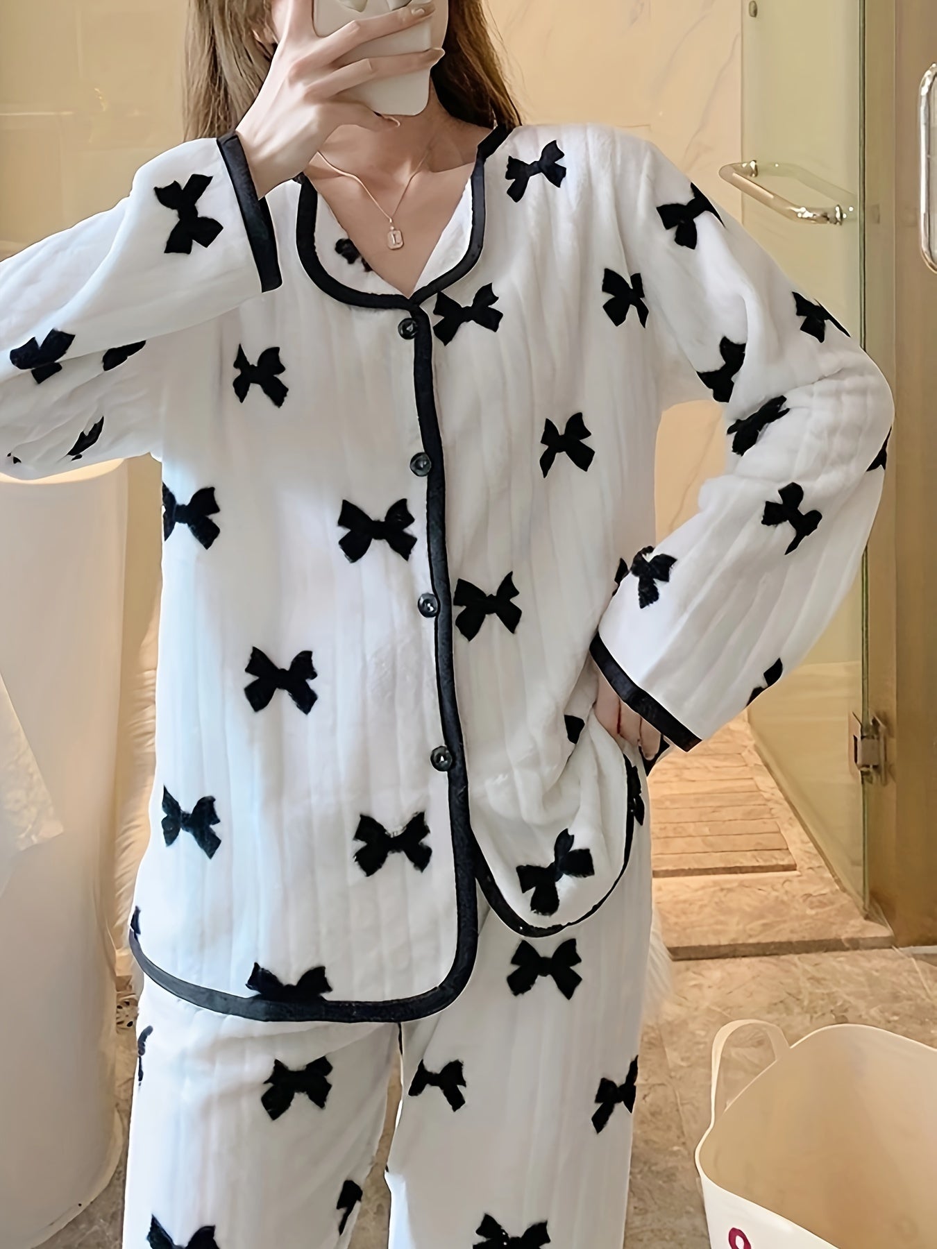 Bowknot Pattern Warm Thermal Pajama Set Women's Sleepwear
