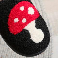 Mushroom Pattern Slip-On Plush Slippers