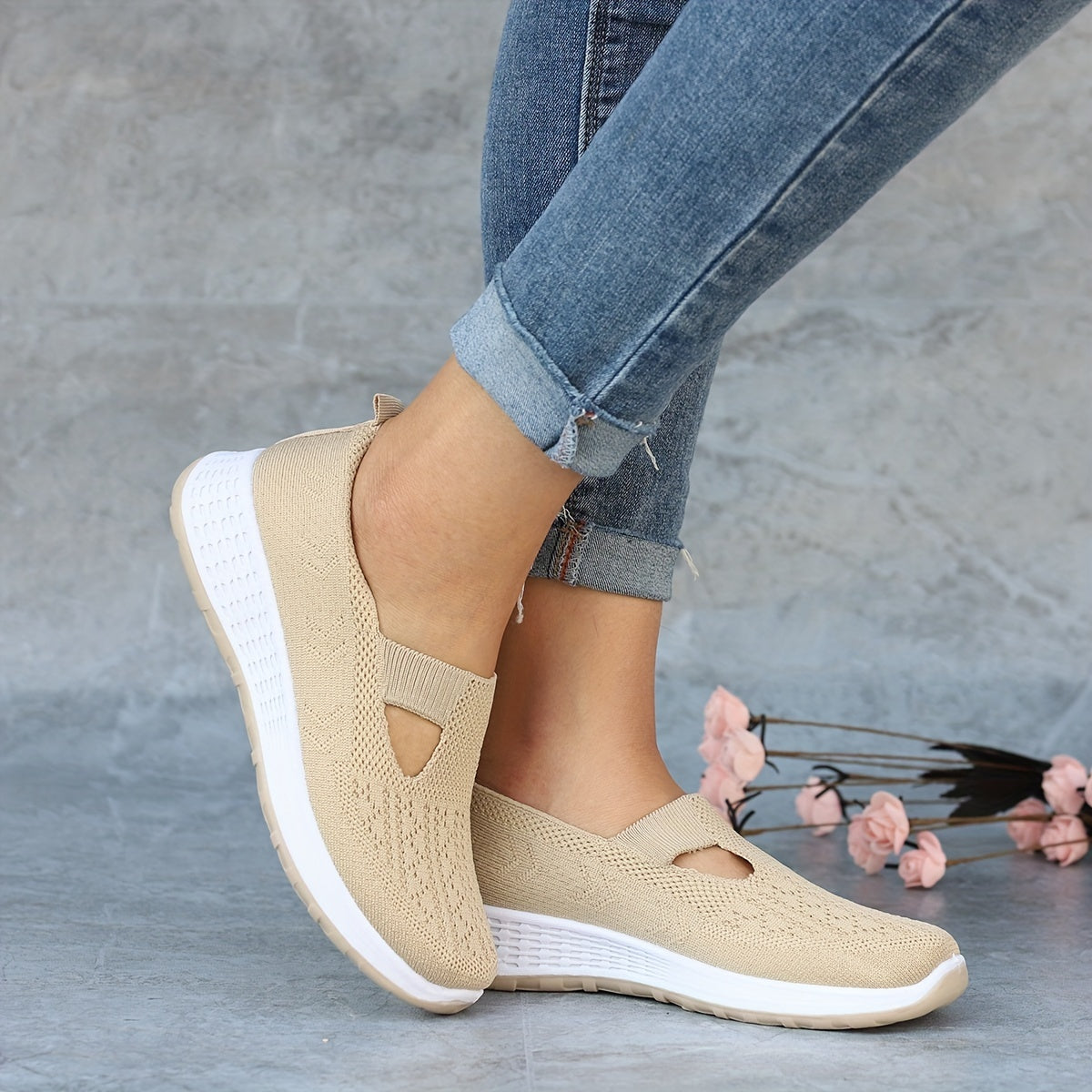 Knitted Sports Shoes Low Top Slip On Flat Walking Shoes