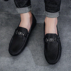 Men's Metallic Decor Moc Toe Loafer Shoes