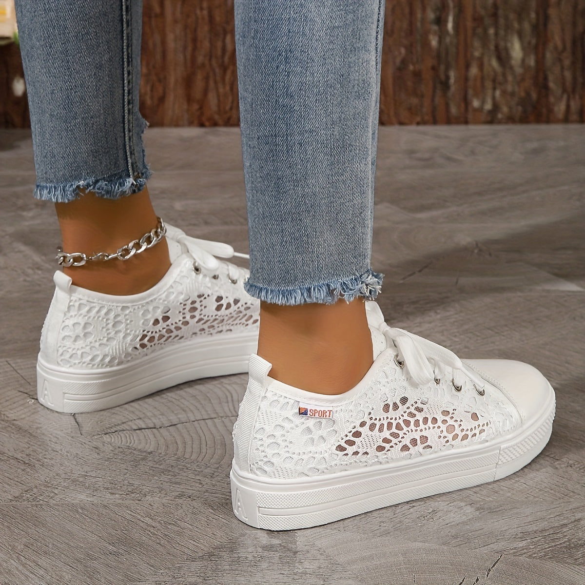Women's Breathable Mesh Sneakers Casual Lace Up Low Top Shoes