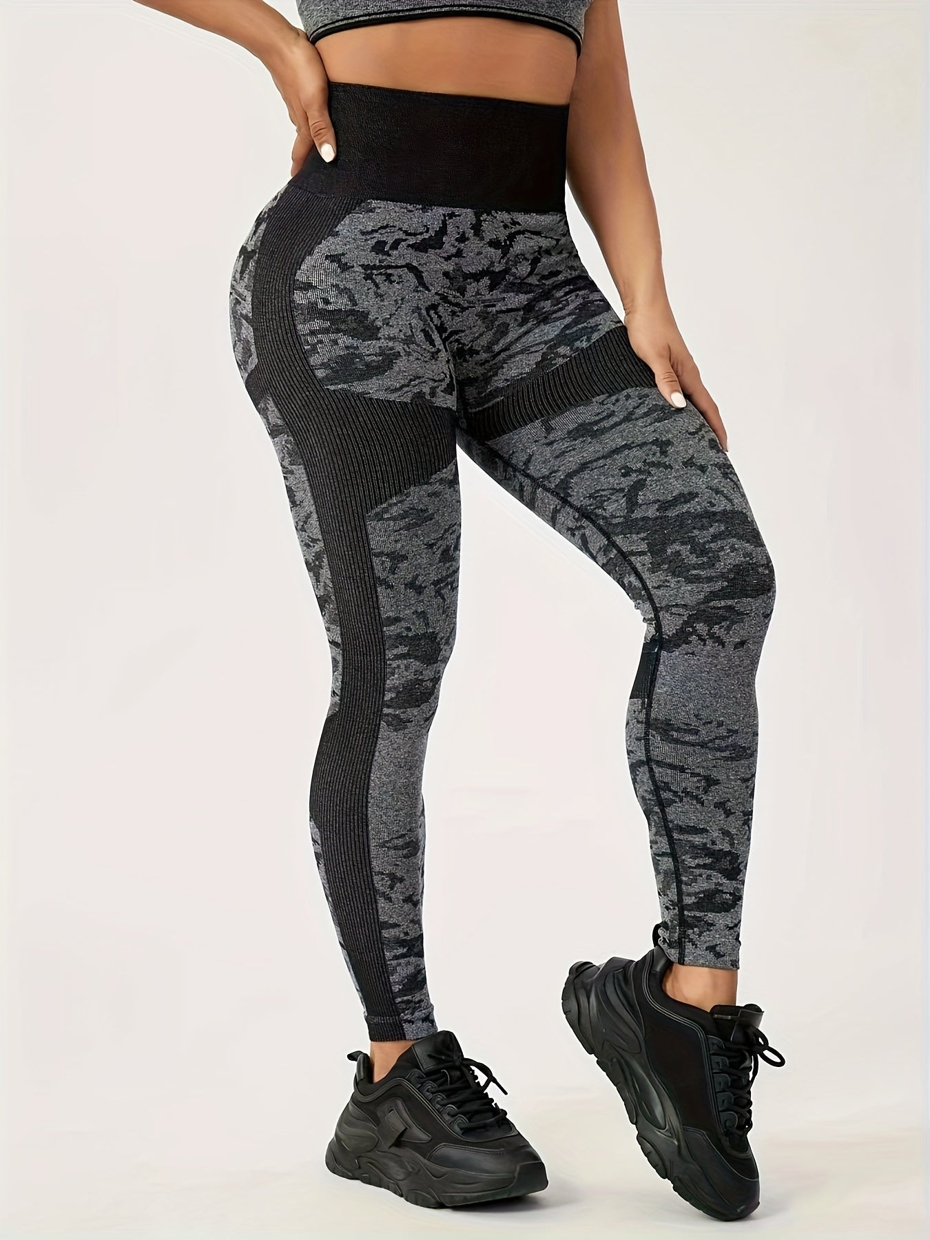 High Stretch Seamless Yoga Pants Slim Fit Seamless Yoga Leggings
