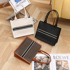 Women's Geometric Pattern Crossbody Bag Large Capacity Mobile Phone Handbag