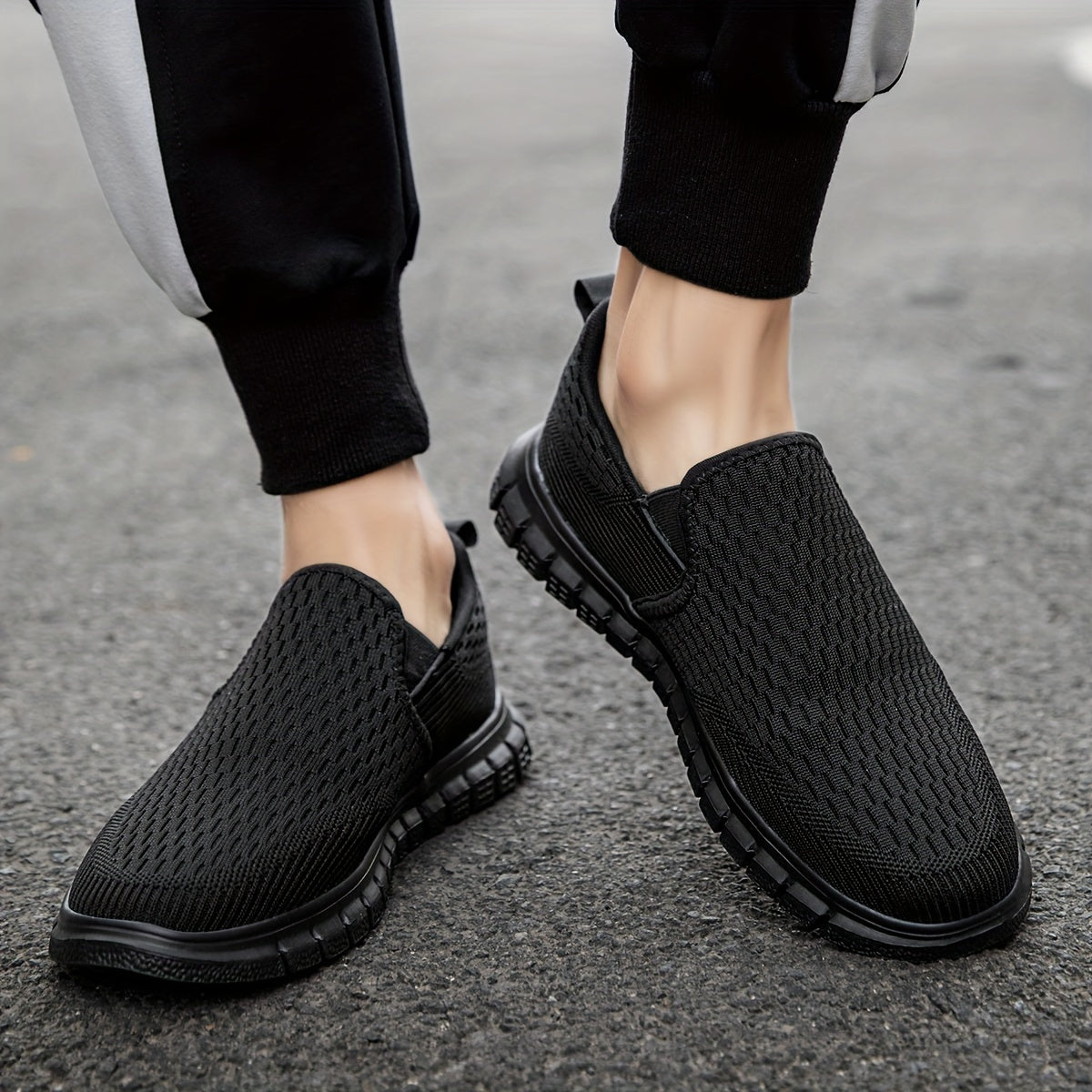 Men's Slip on Sneakers Lightweight Athletic Shoes