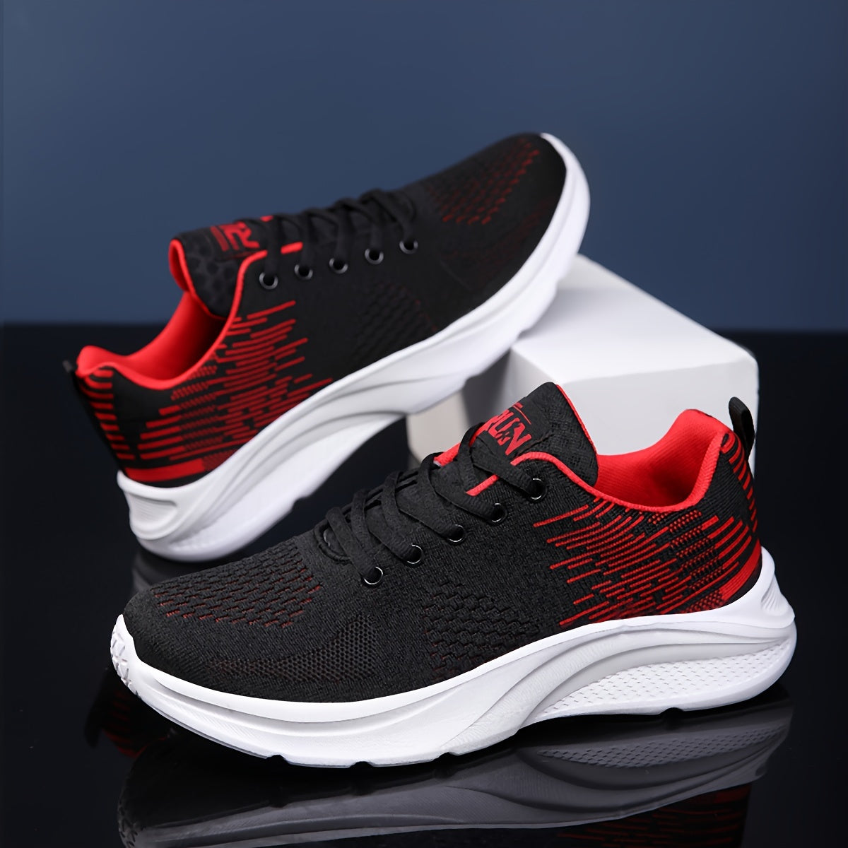 Men's Breathable Running Shoes Comfy Non Slip Lace Up Sneakers