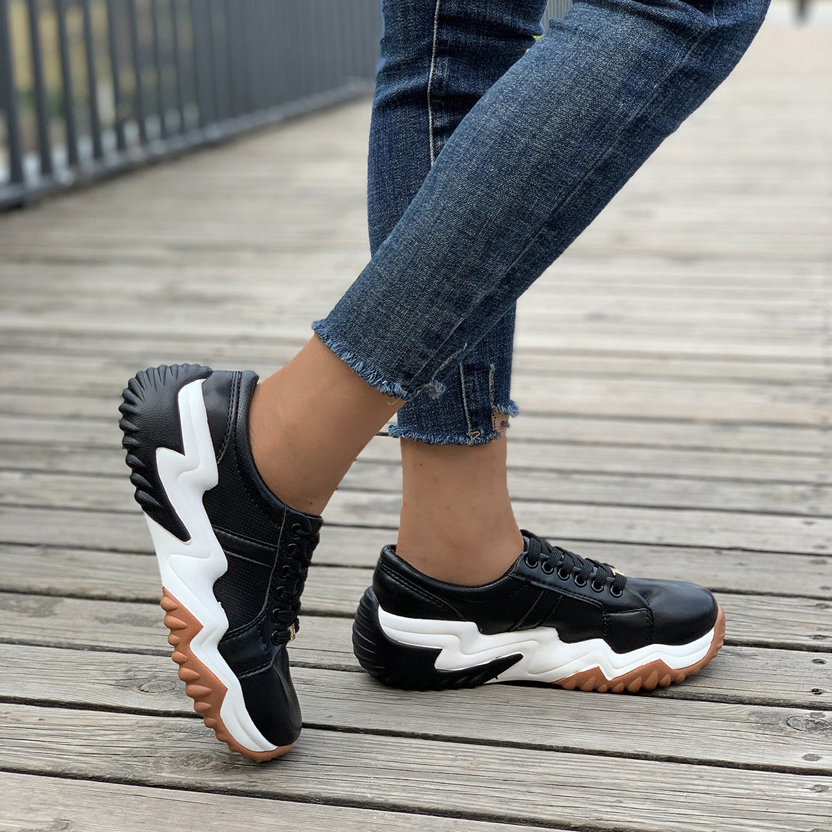 Women's Platform Lace Up Sneakers Low Top Faux Leather Shoes
