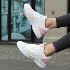 Women's Soft Bottom Breathable Running Sneaker