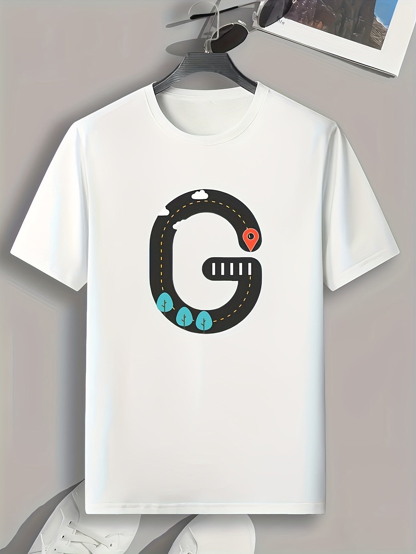 G Pattern Print Men's Comfy Sports T-shirt Graphic Tee