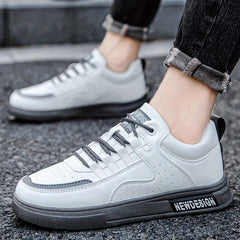 Men's British Lace Up Skate Shoes Lightweight Comfy Non slip Sneakers