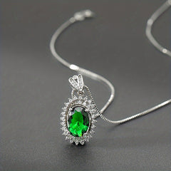 Green Gemstone Pendant Fashionable Jewelry for Women