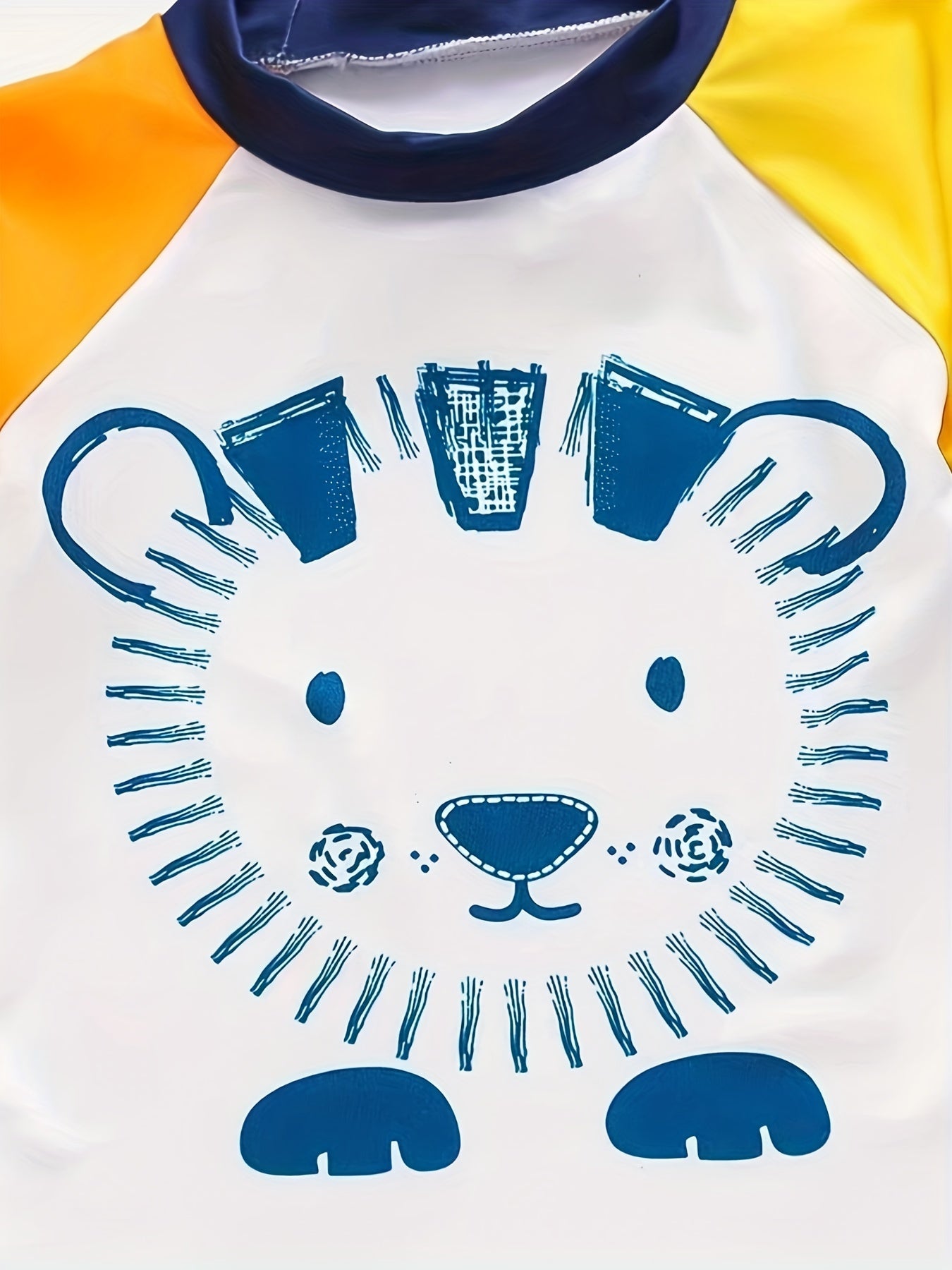 2pcs Boy's Lion Pattern Swimsuit Set Stretchy Bathing Suit
