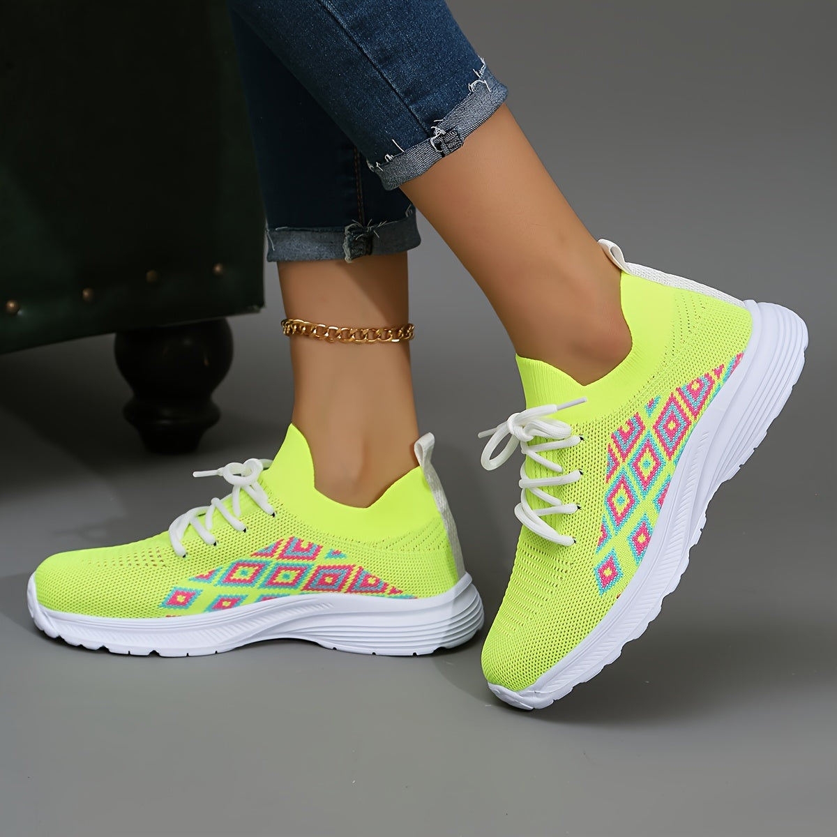 Women's Block Argyle Pattern Lace up Mesh Sneakers