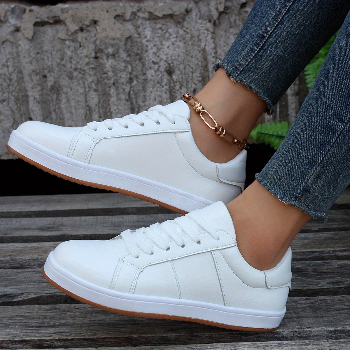 Women's Casual Lace Up Outdoor Sneakers Lightweight Low Top Shoes