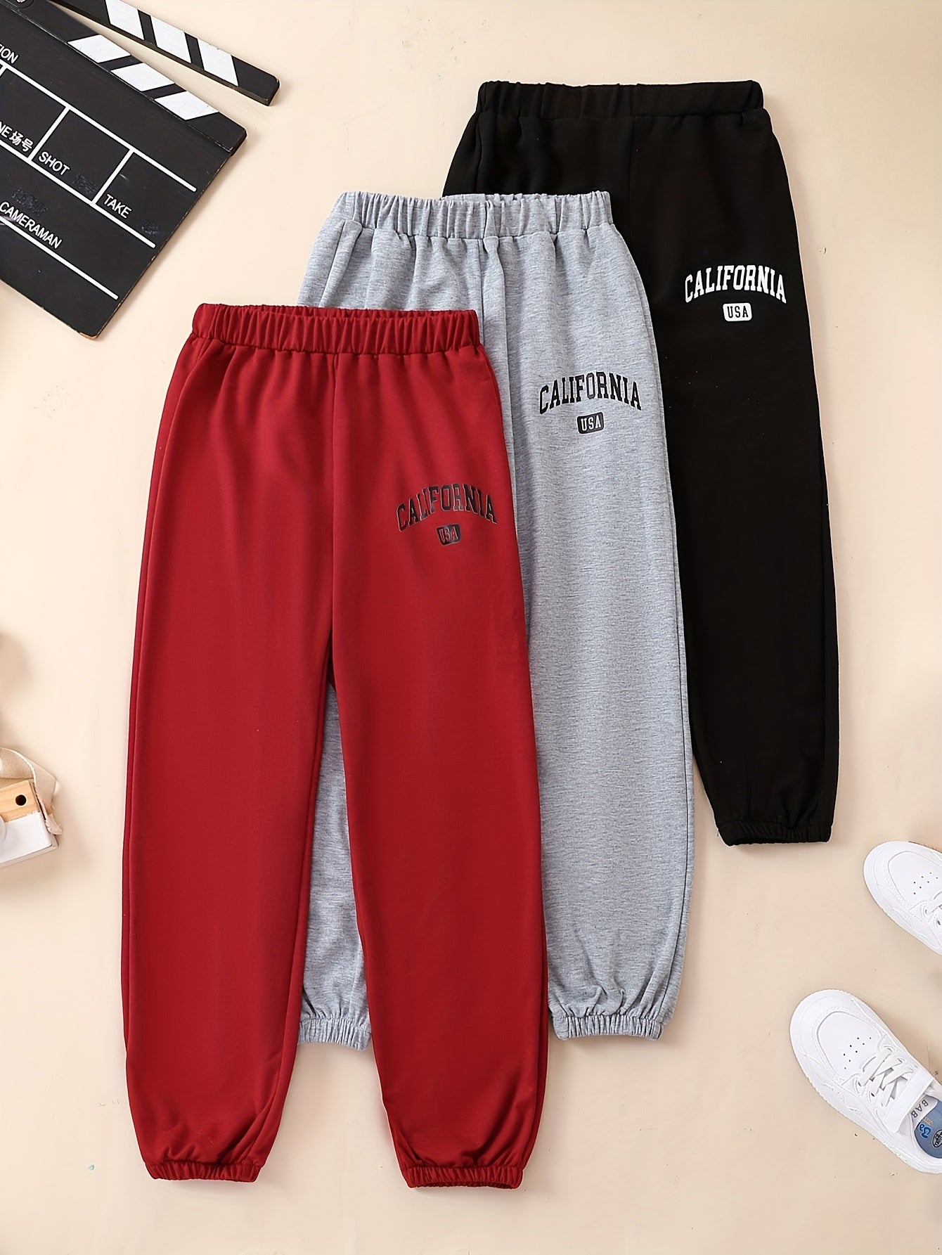 3pcs Girls California Graphic Sweatpants Jogger Set