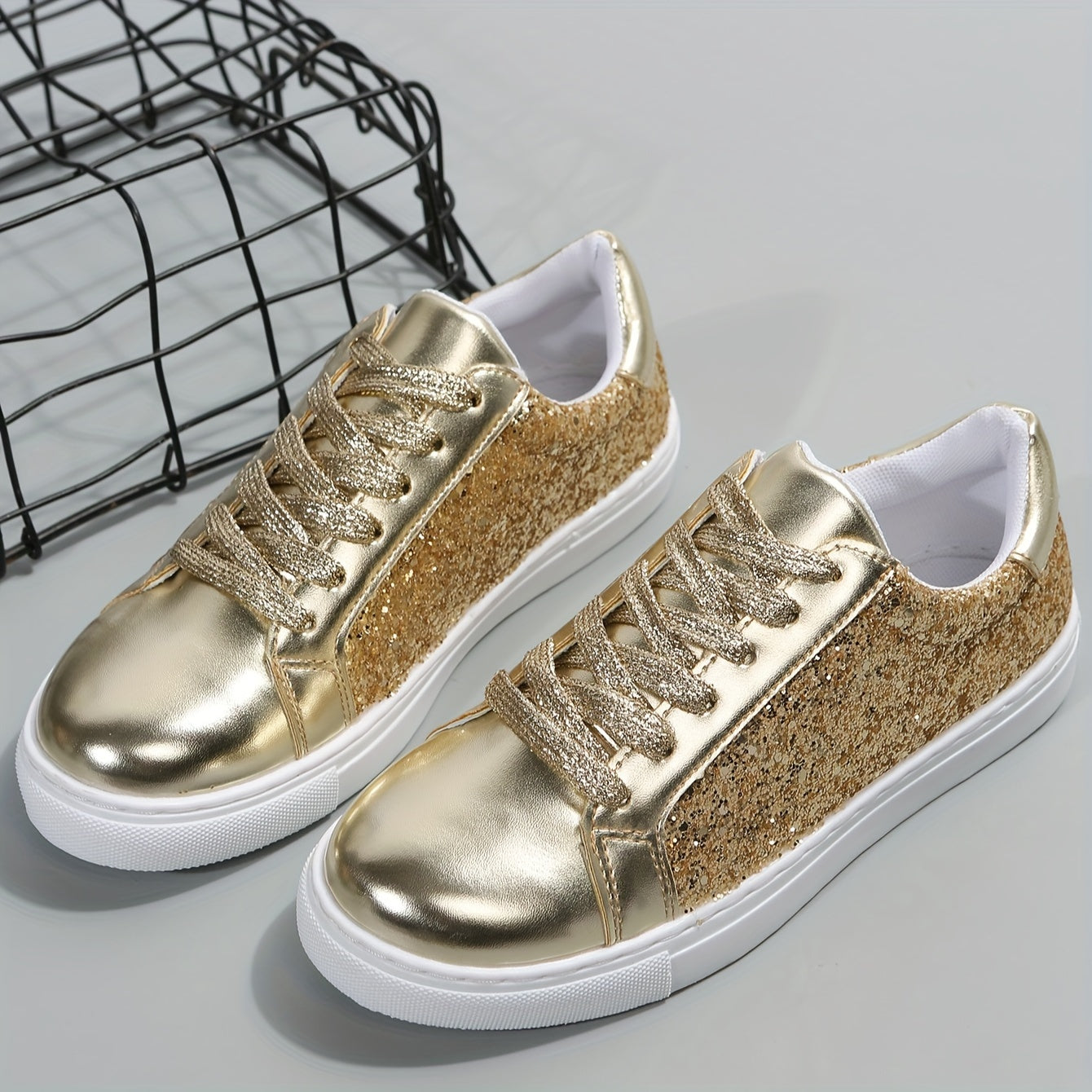 Sequin Reflective Low Cut Skate Shoes Non Slip Sneakers
