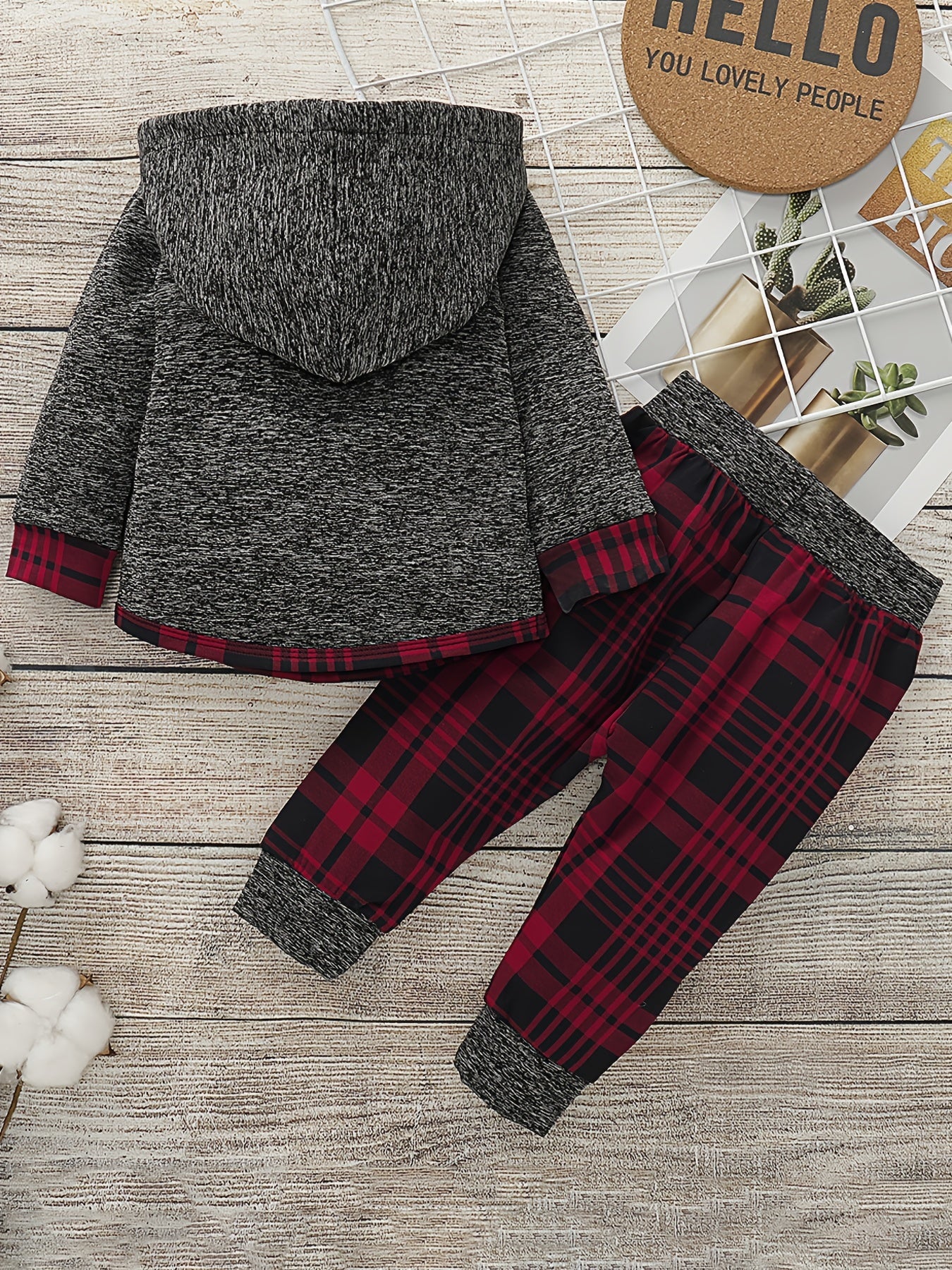 Baby Boys Hooded Sweatshirt & Pants Set with Plaid Print