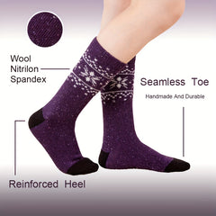 Snowflake Print Mid Tube Socks 2 Pairs Women's Stockings & Hosiery