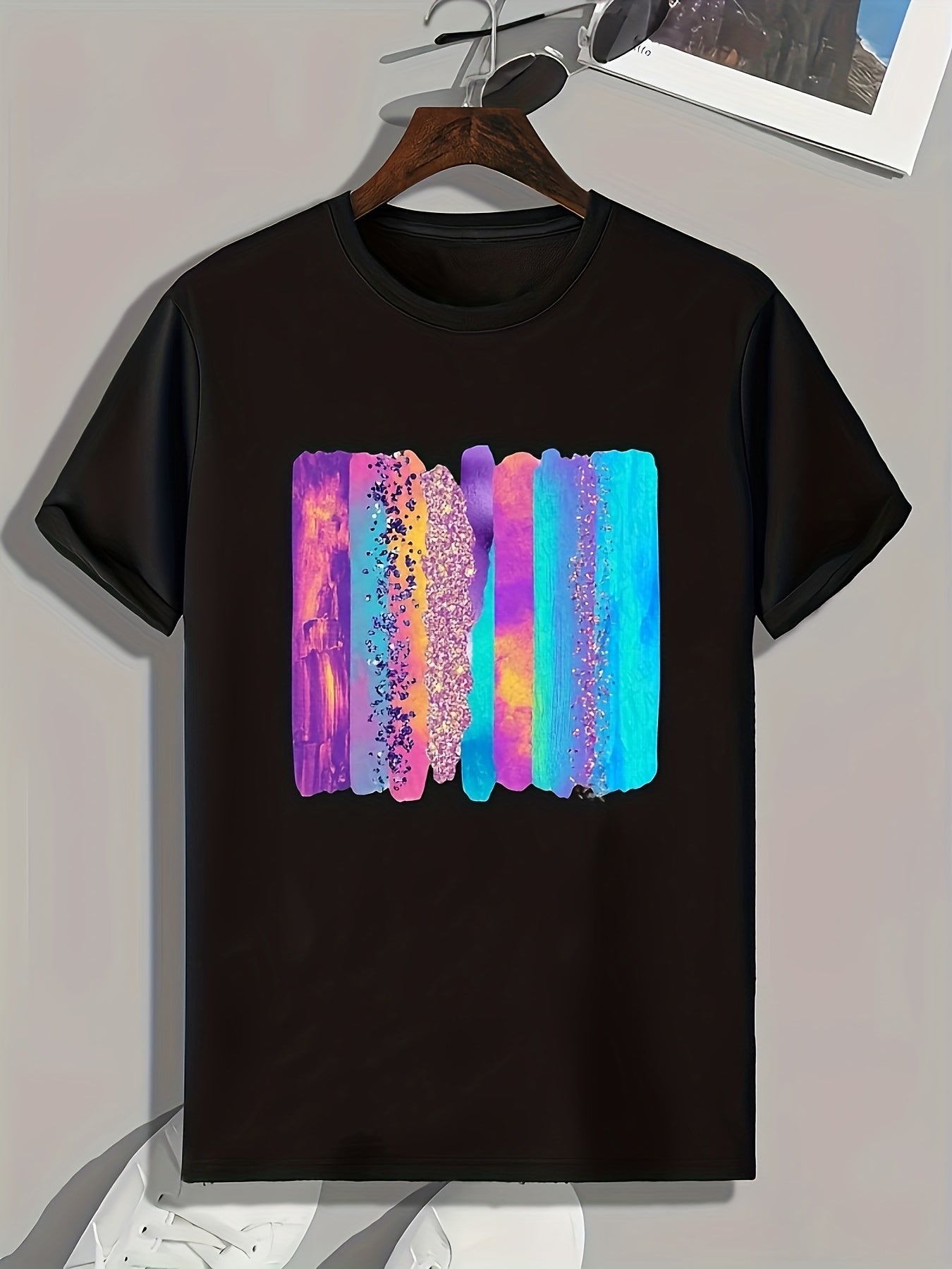 Striped Graphic Tee for Men - Casual Summer T-shirt