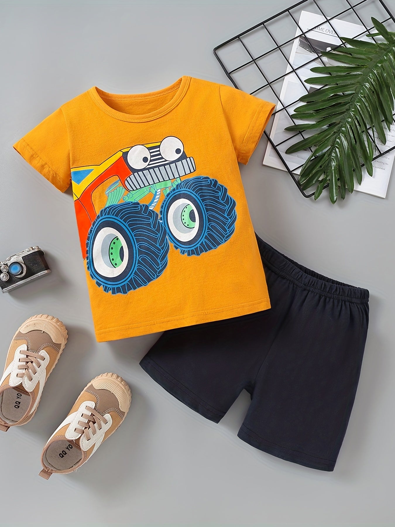 Boys Off-road Vehicle Print Outfit Round Neck T-shirt & Shorts