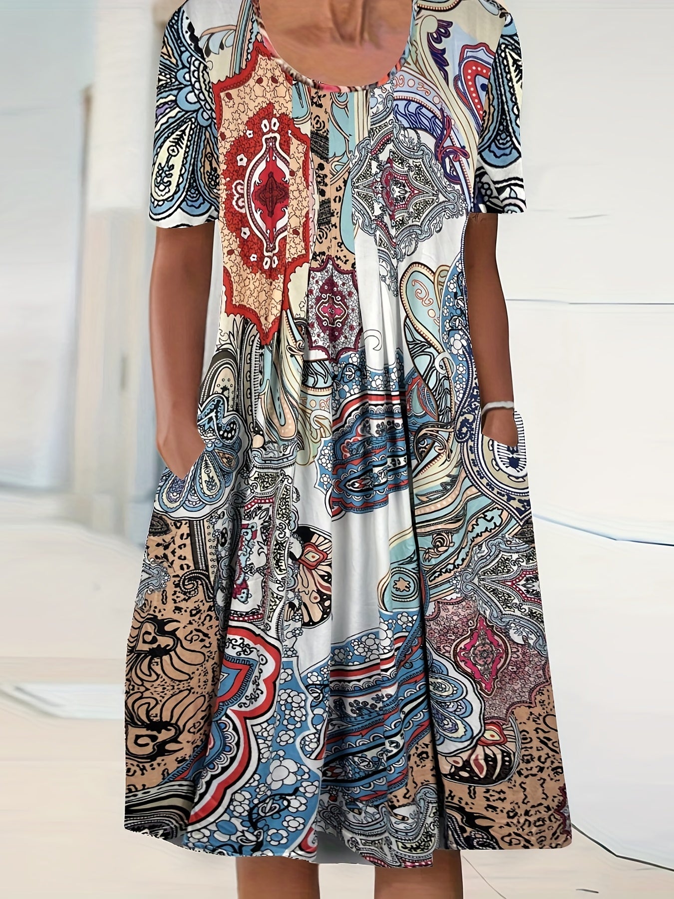 Floral Print Short Sleeve Round Neck Dress With Pockets