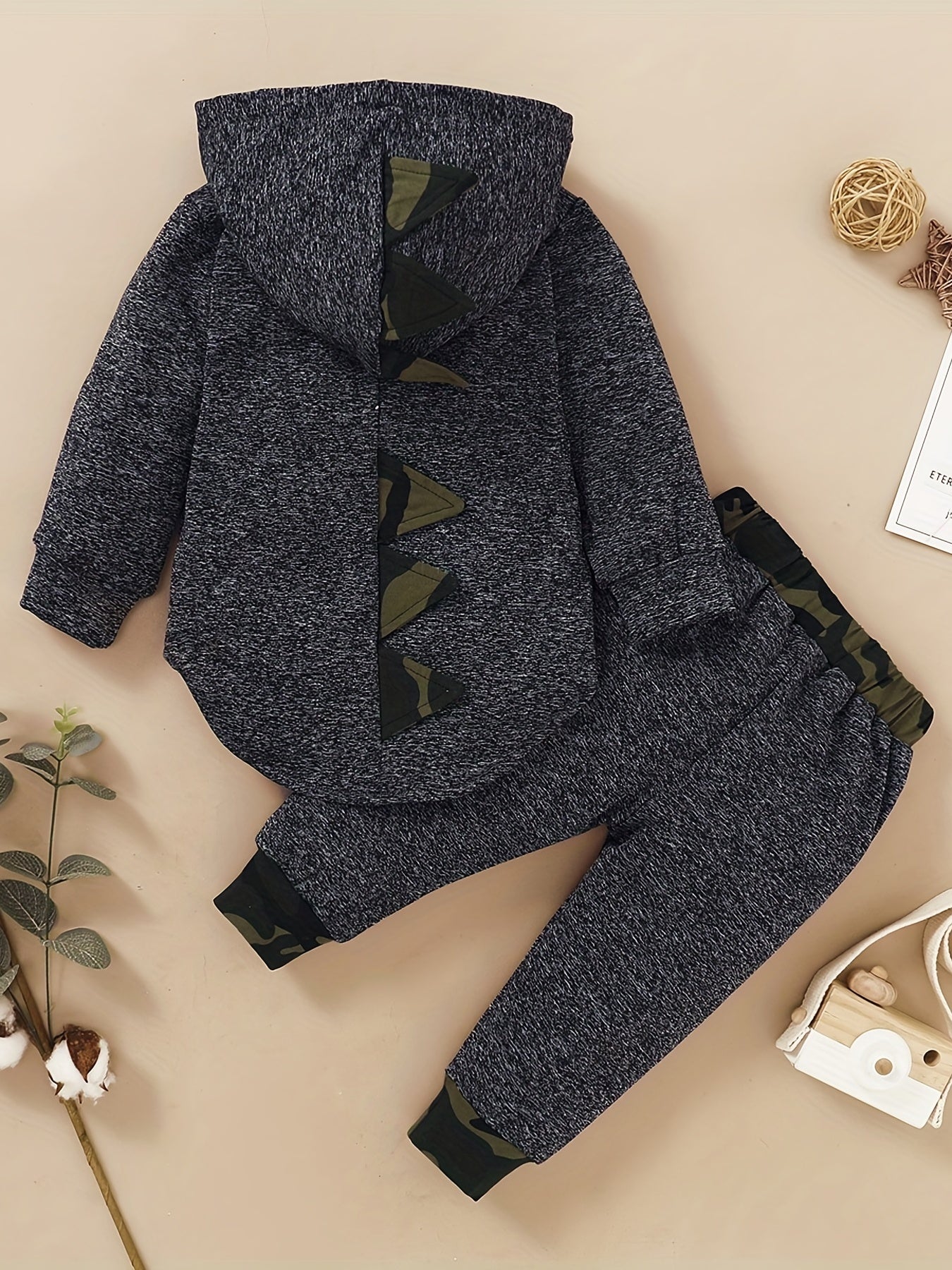 Toddler Boy's Camo Hoodie & Sweatpants Set for Spring Fall